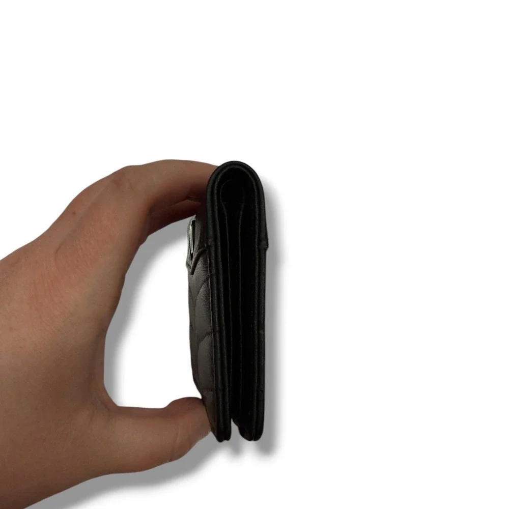Experiment Bifold Wallet Mens OS Black‎ Quilted Leather Minimalist Logo
